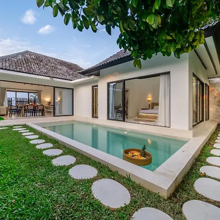 Your Dream Getaway Awaits - Villa In Ubud Offering Unmatched Temple Views!